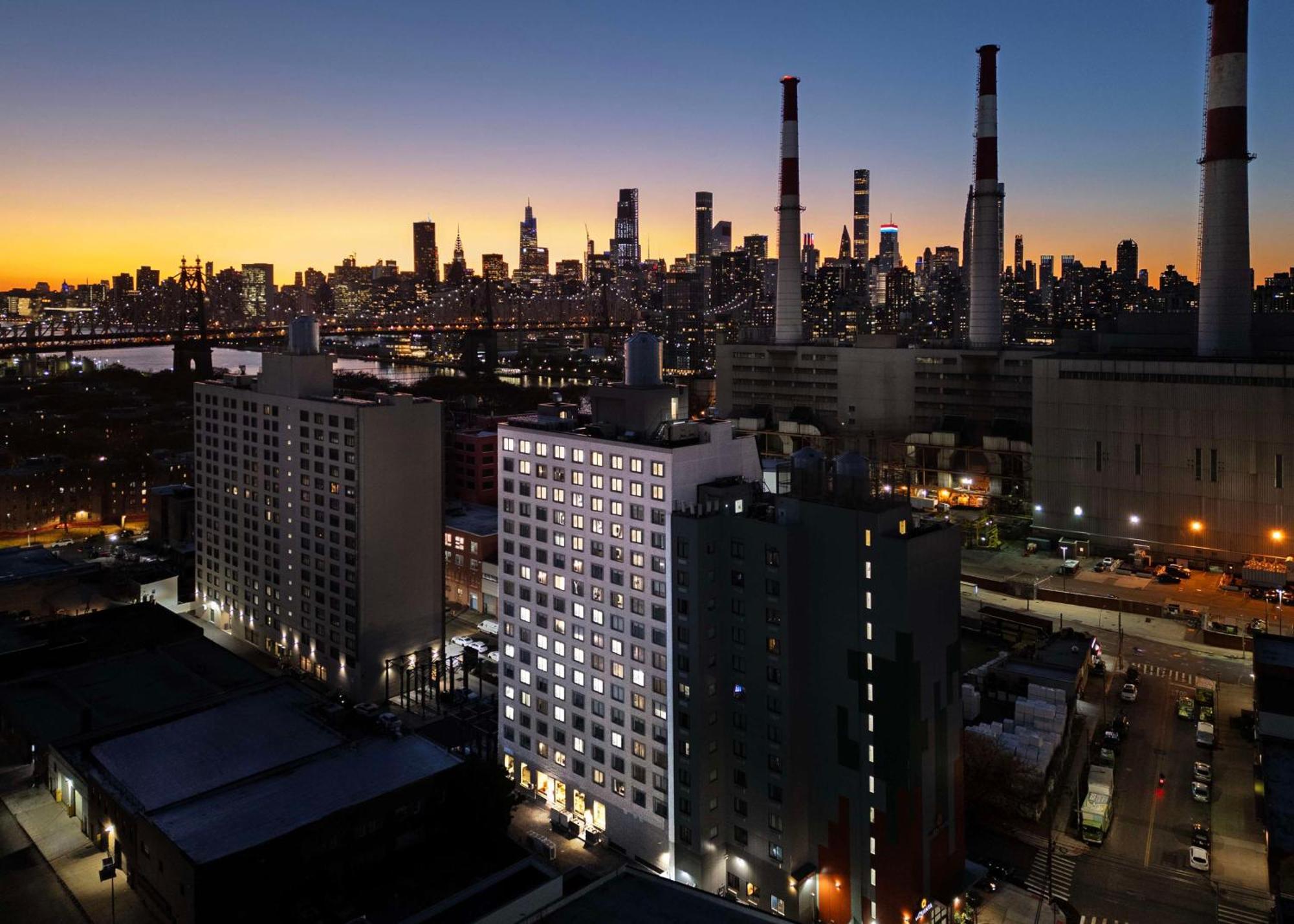 Doubletree By Hilton Long Island City, Ny نيو يورك المظهر الخارجي الصورة