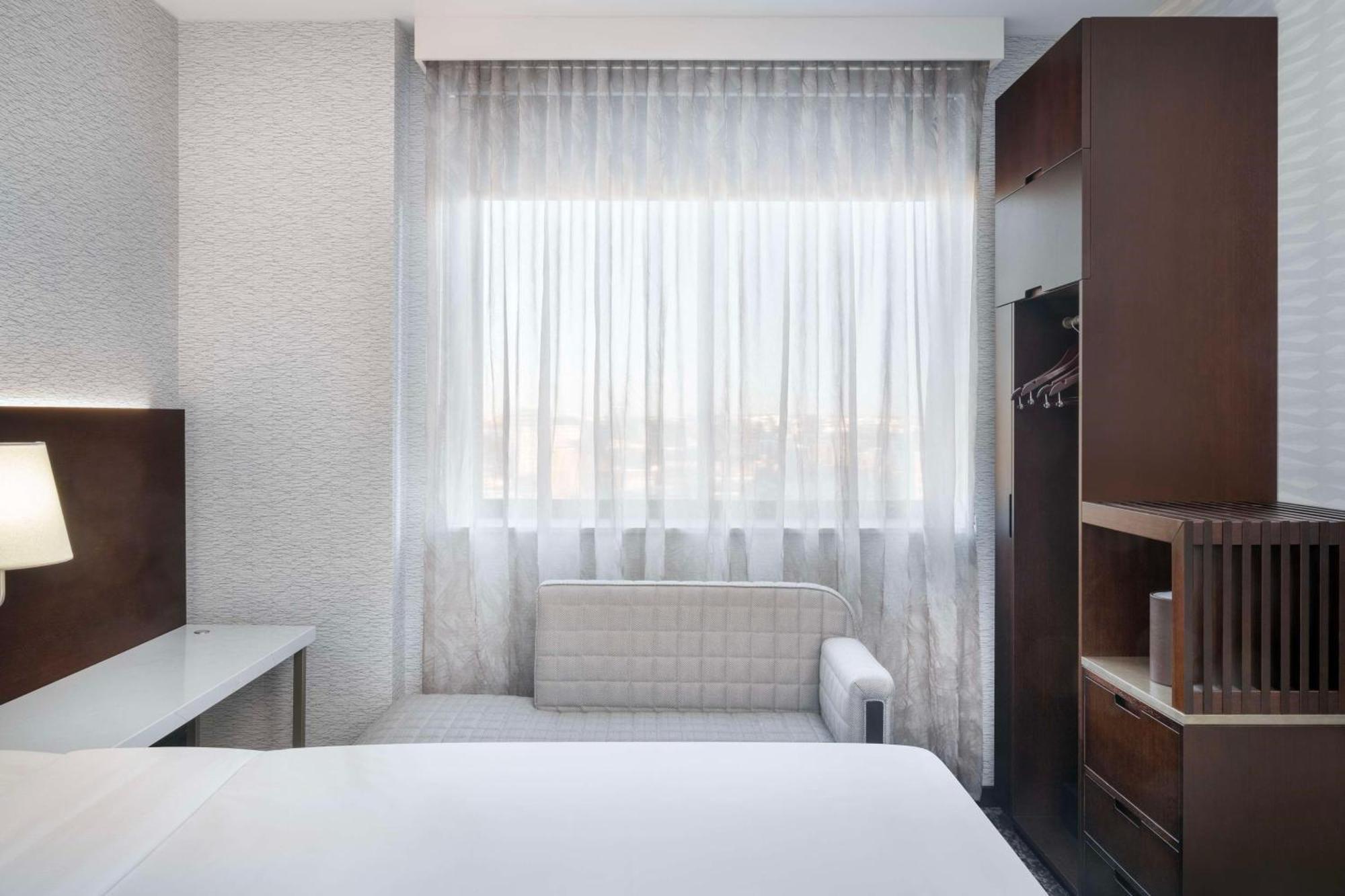 Doubletree By Hilton Long Island City, Ny نيو يورك المظهر الخارجي الصورة